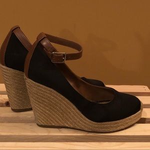 BCBG Generation wedge espadrilles